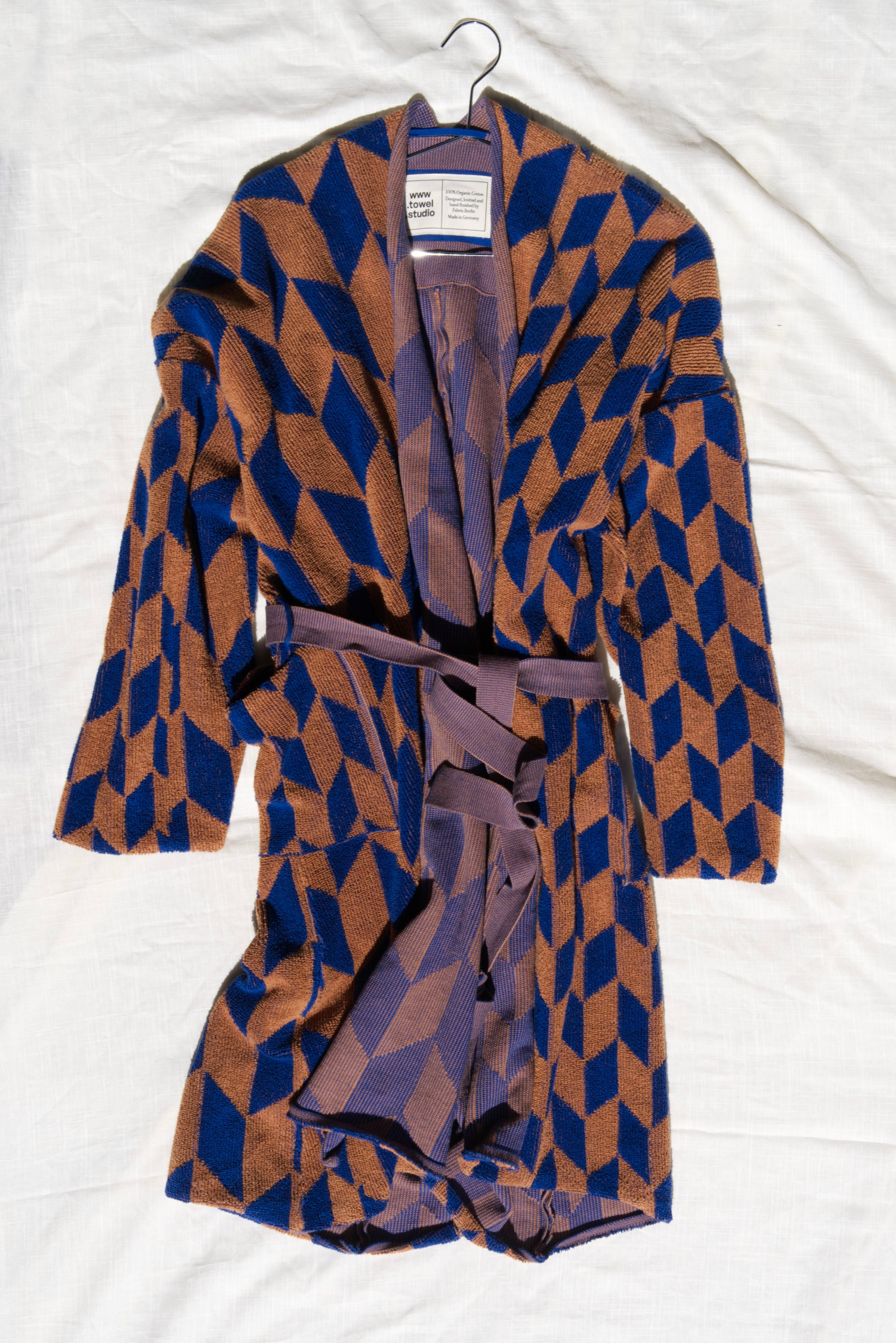 Arrow Tail Bathrobe | Azure & Chestnut