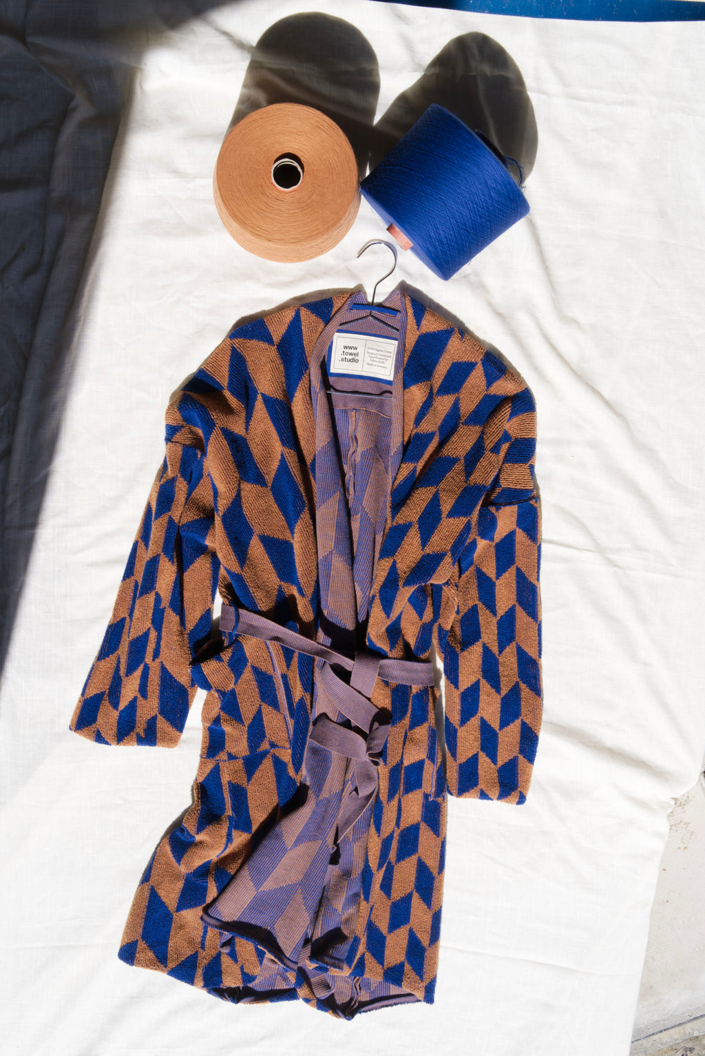 Arrow Tail Bathrobe | Azure & Chestnut