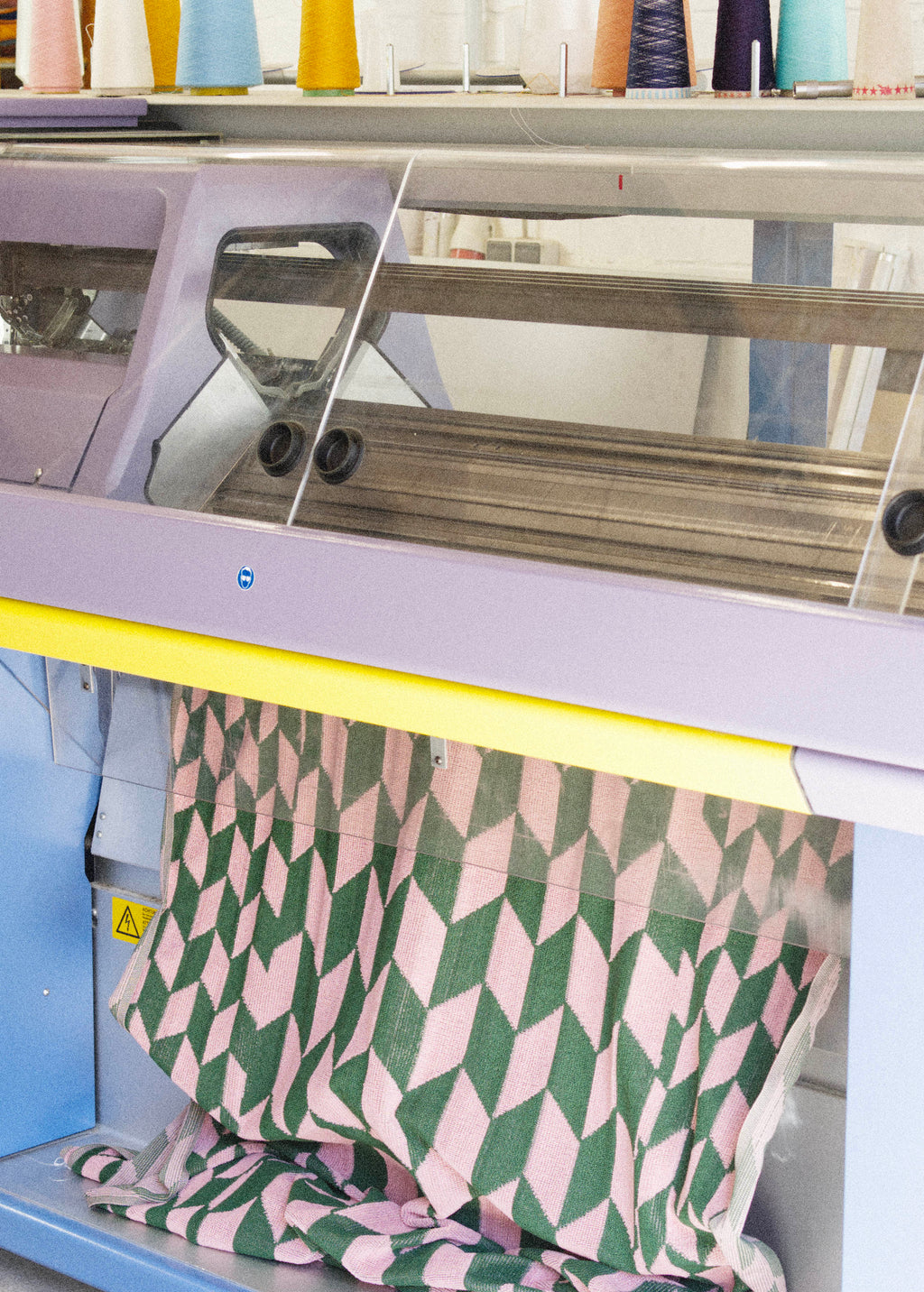 Arrow Tail Beach Towel | Pink & Green