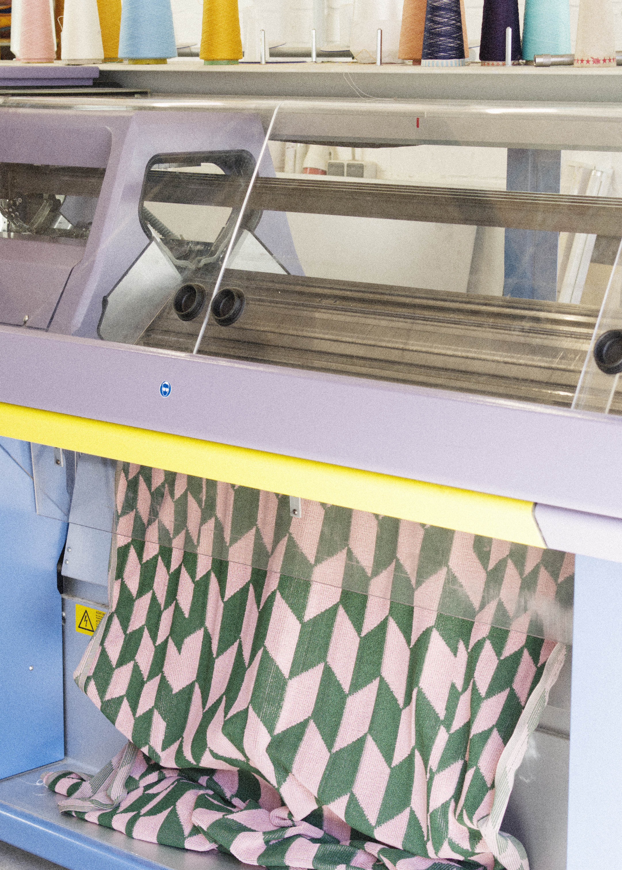 Arrow Tail Beach Towel | Pink & Green