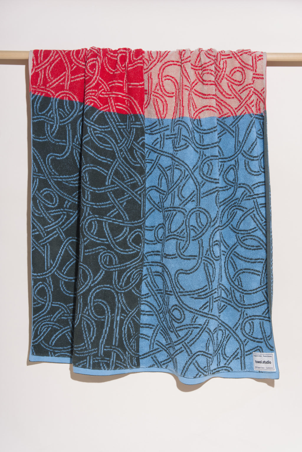 Cable Jumble Blanket Towel | Poppy