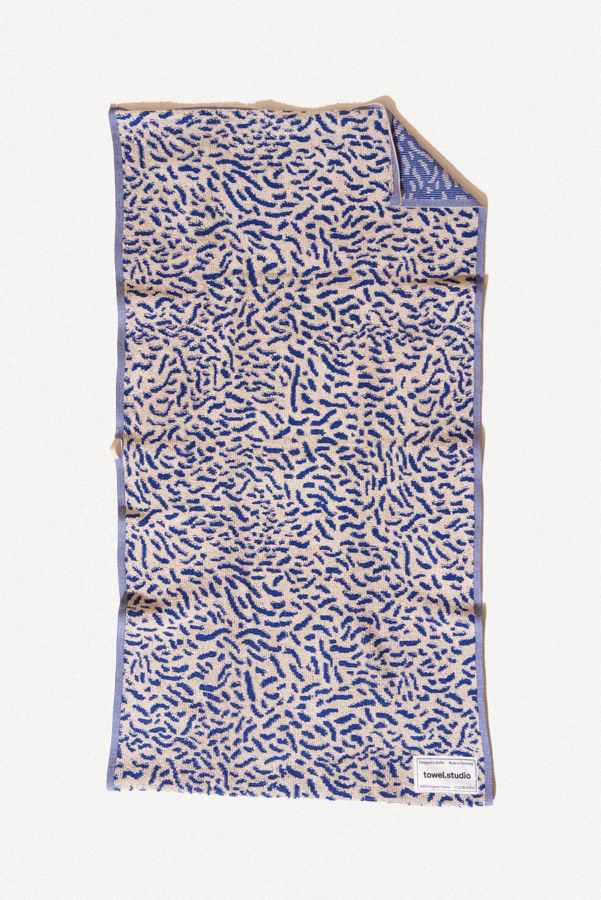 Worm Gym Towel | Electric Blue