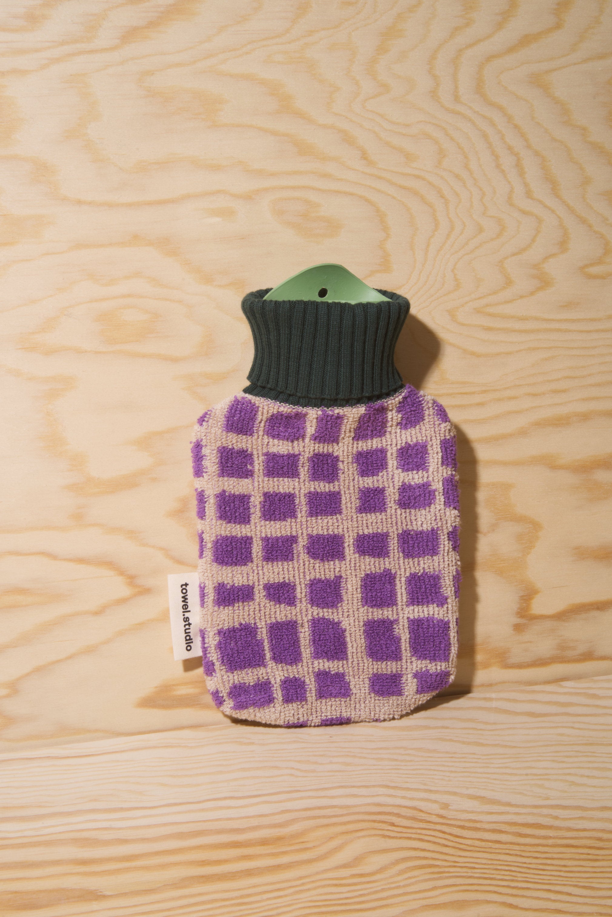 Bold Grid Hot Water Bottle | Amethyst | Small (0.8 Liter)