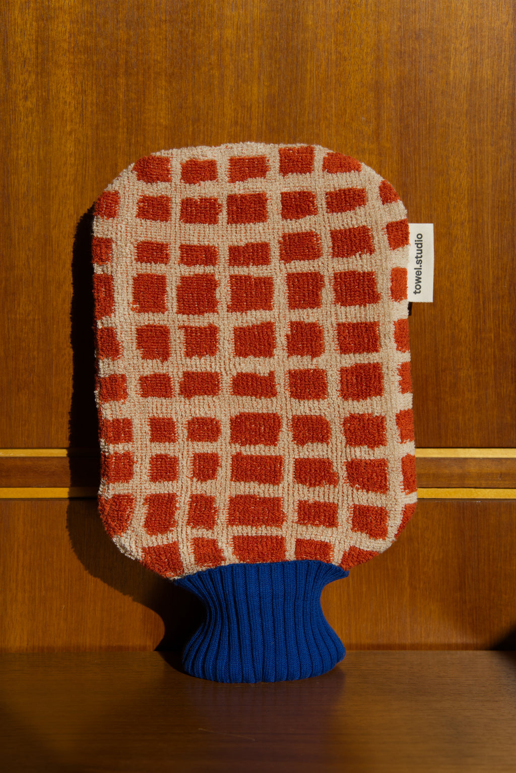 Bold Grid Hot Water Bottle | Barn | Large (2 Liter)