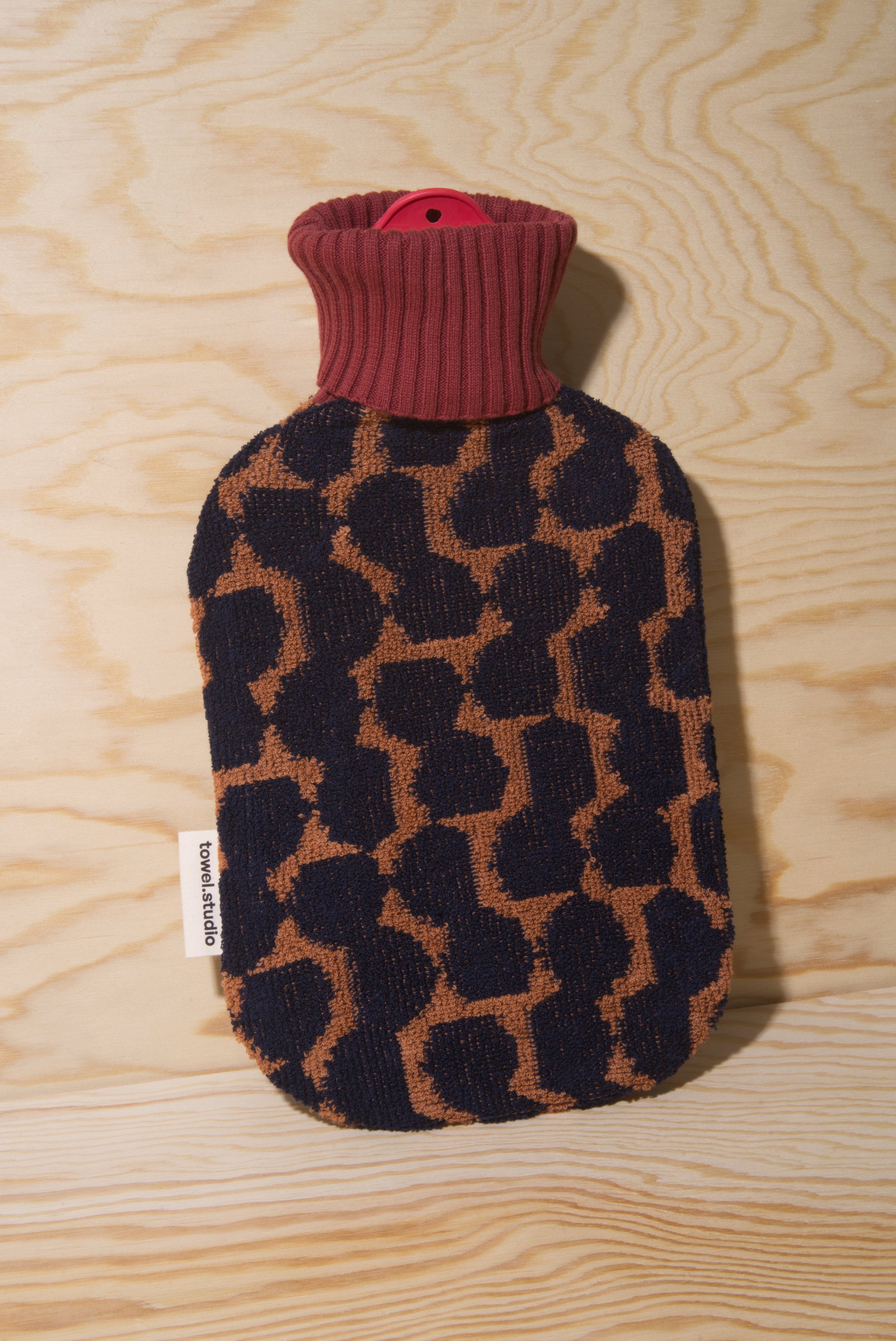 Rubble Hot Water Bottle | Espresso | Large (2 Liter)