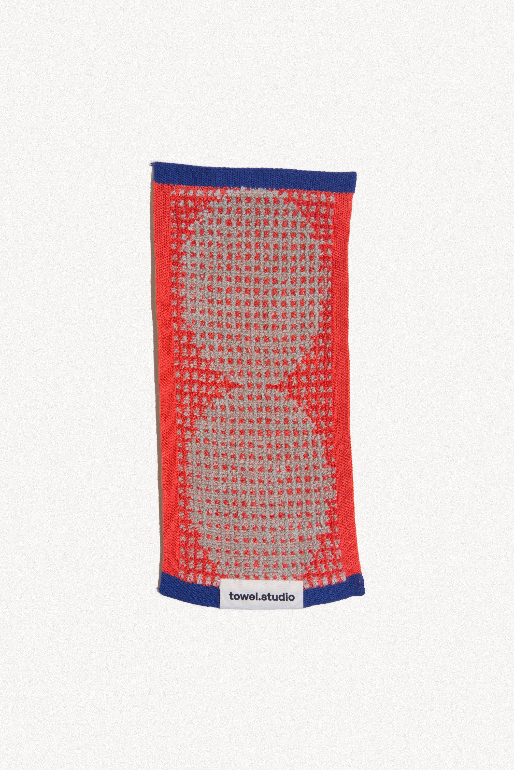 Mesh Pocket Towel | Fire