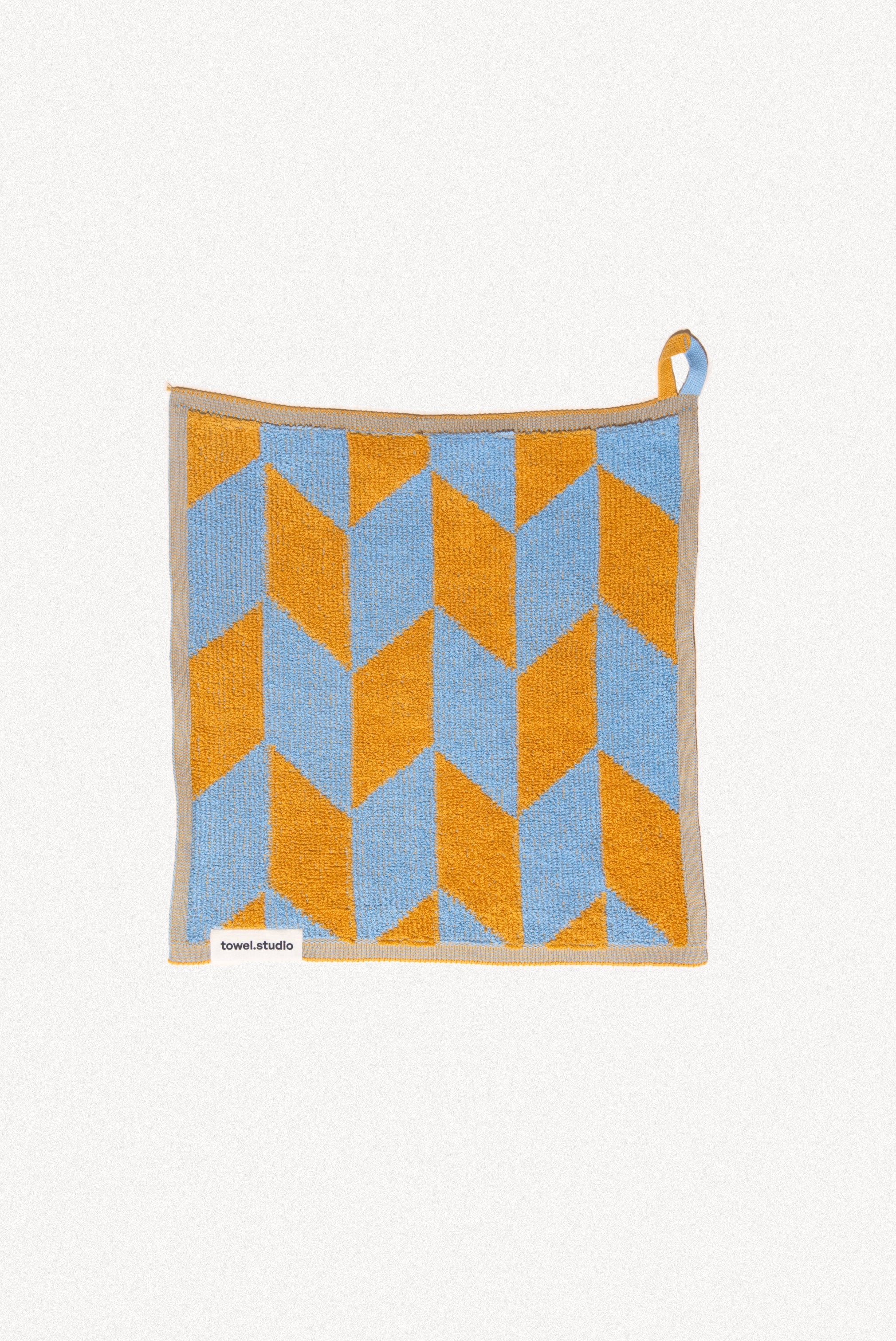Arrow Tail Wash Cloth | Caramel & Sky
