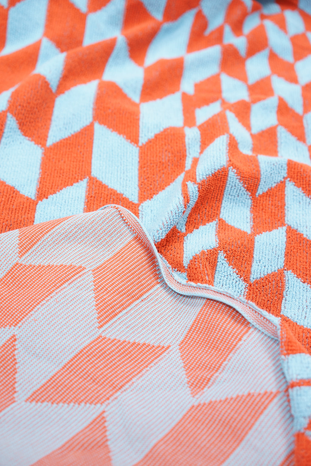 towel terry blue red frottee handtuch blau rot detail