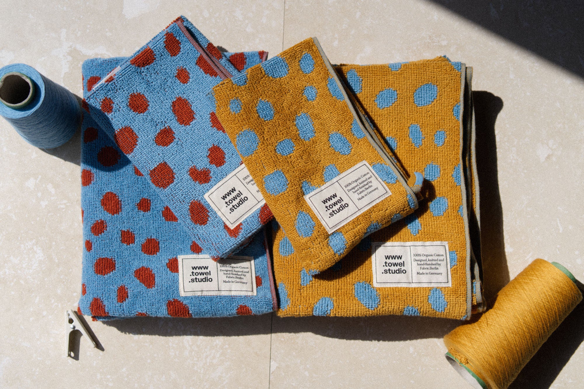 Pebbles 4 Pcs Set | Bath & Guest Towels x 2 Colors | Sky & Brick + Caramel & Sky